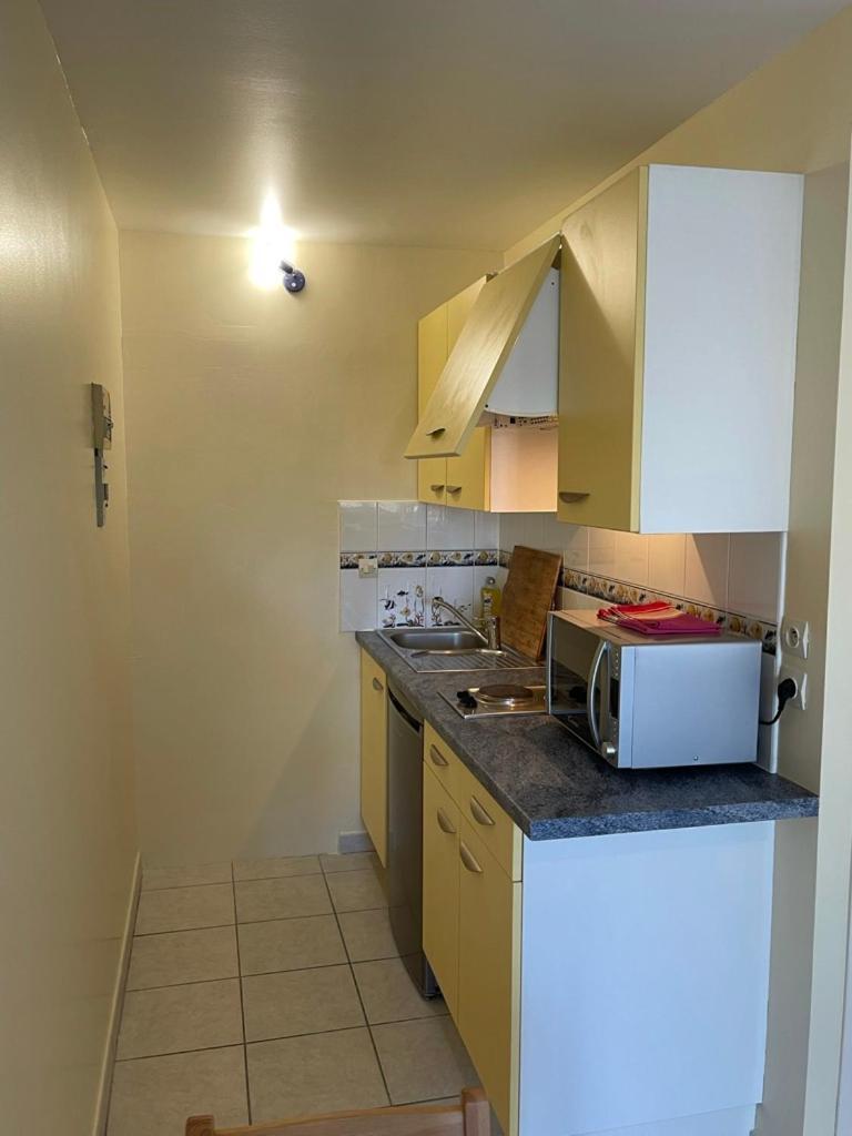 Appartement Ou Studio En Hyper Centre, Pour La Plage Et La Rue Pietonne Il Suffit De Traverser La Rue , Voir La Photo Principale Andernos-les-Bains ภายนอก รูปภาพ
