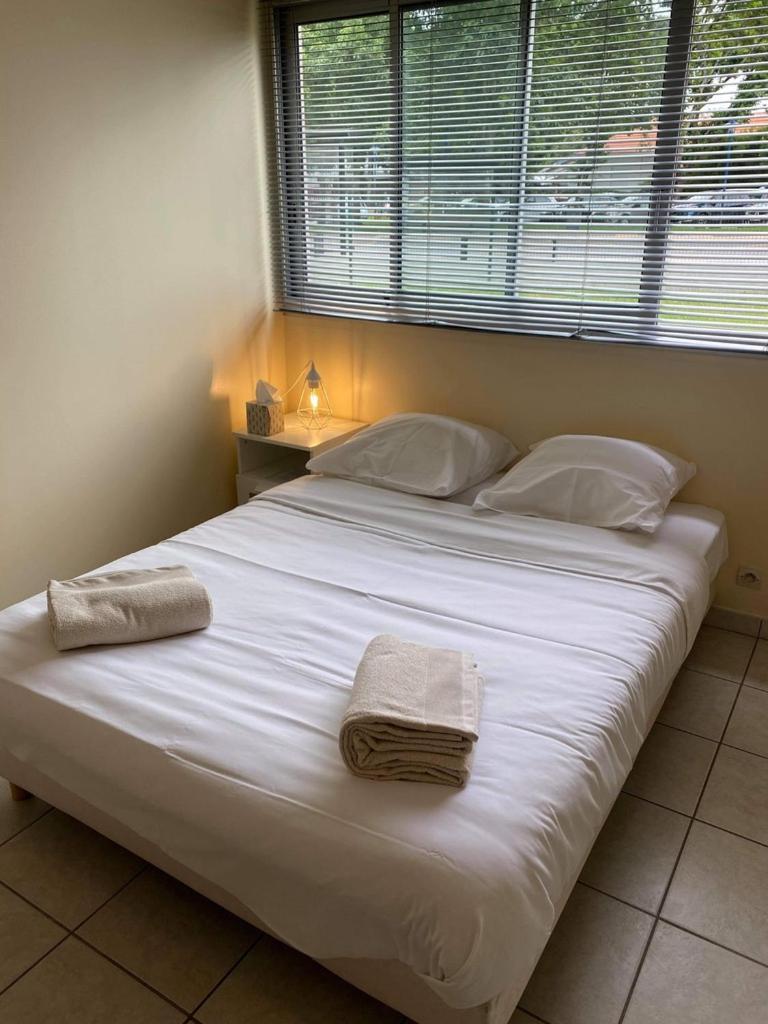 Appartement Ou Studio En Hyper Centre, Pour La Plage Et La Rue Pietonne Il Suffit De Traverser La Rue , Voir La Photo Principale Andernos-les-Bains ภายนอก รูปภาพ