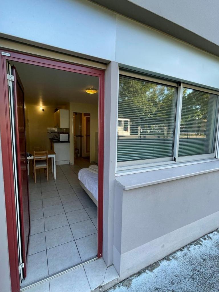 Appartement Ou Studio En Hyper Centre, Pour La Plage Et La Rue Pietonne Il Suffit De Traverser La Rue , Voir La Photo Principale Andernos-les-Bains ภายนอก รูปภาพ