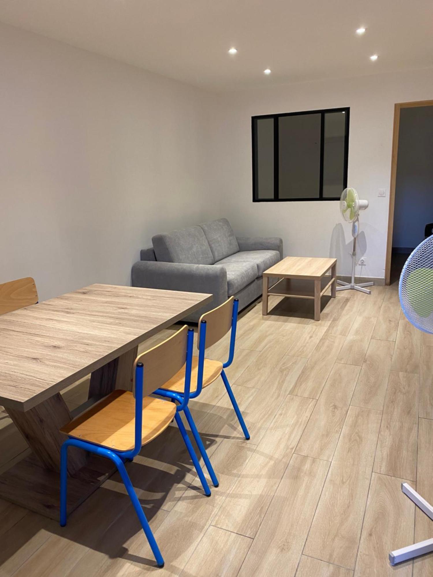 Appartement Ou Studio En Hyper Centre, Pour La Plage Et La Rue Pietonne Il Suffit De Traverser La Rue , Voir La Photo Principale Andernos-les-Bains ภายนอก รูปภาพ