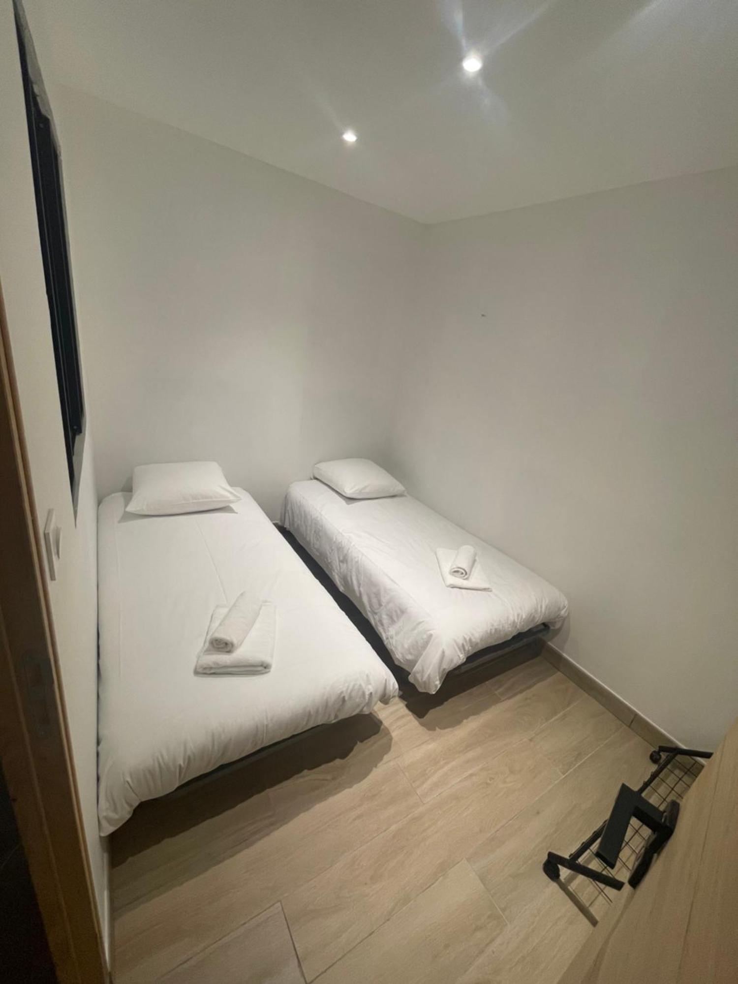 Appartement Ou Studio En Hyper Centre, Pour La Plage Et La Rue Pietonne Il Suffit De Traverser La Rue , Voir La Photo Principale Andernos-les-Bains ภายนอก รูปภาพ