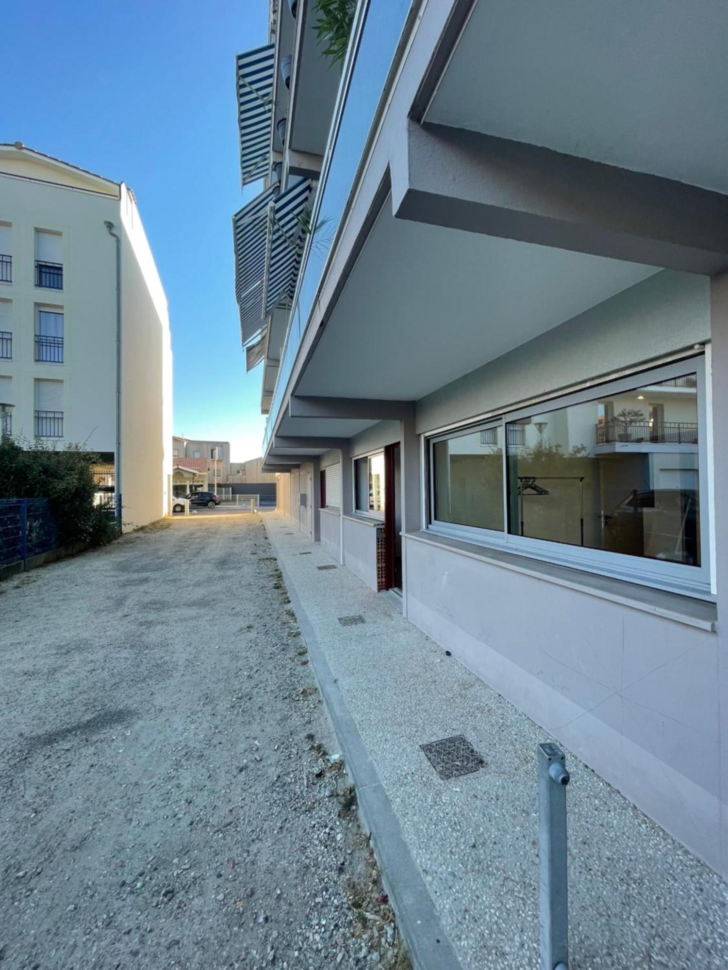 Appartement Ou Studio En Hyper Centre, Pour La Plage Et La Rue Pietonne Il Suffit De Traverser La Rue , Voir La Photo Principale Andernos-les-Bains ภายนอก รูปภาพ