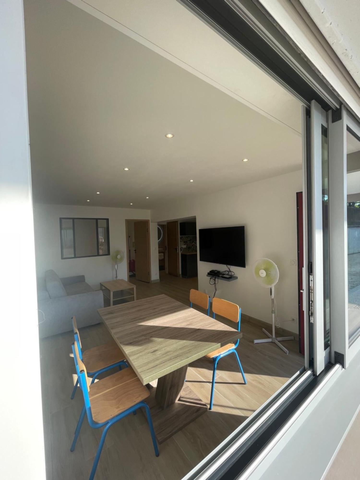 Appartement Ou Studio En Hyper Centre, Pour La Plage Et La Rue Pietonne Il Suffit De Traverser La Rue , Voir La Photo Principale Andernos-les-Bains ภายนอก รูปภาพ