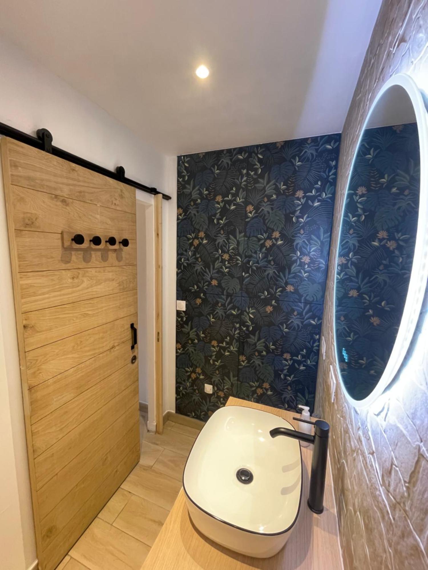 Appartement Ou Studio En Hyper Centre, Pour La Plage Et La Rue Pietonne Il Suffit De Traverser La Rue , Voir La Photo Principale Andernos-les-Bains ภายนอก รูปภาพ