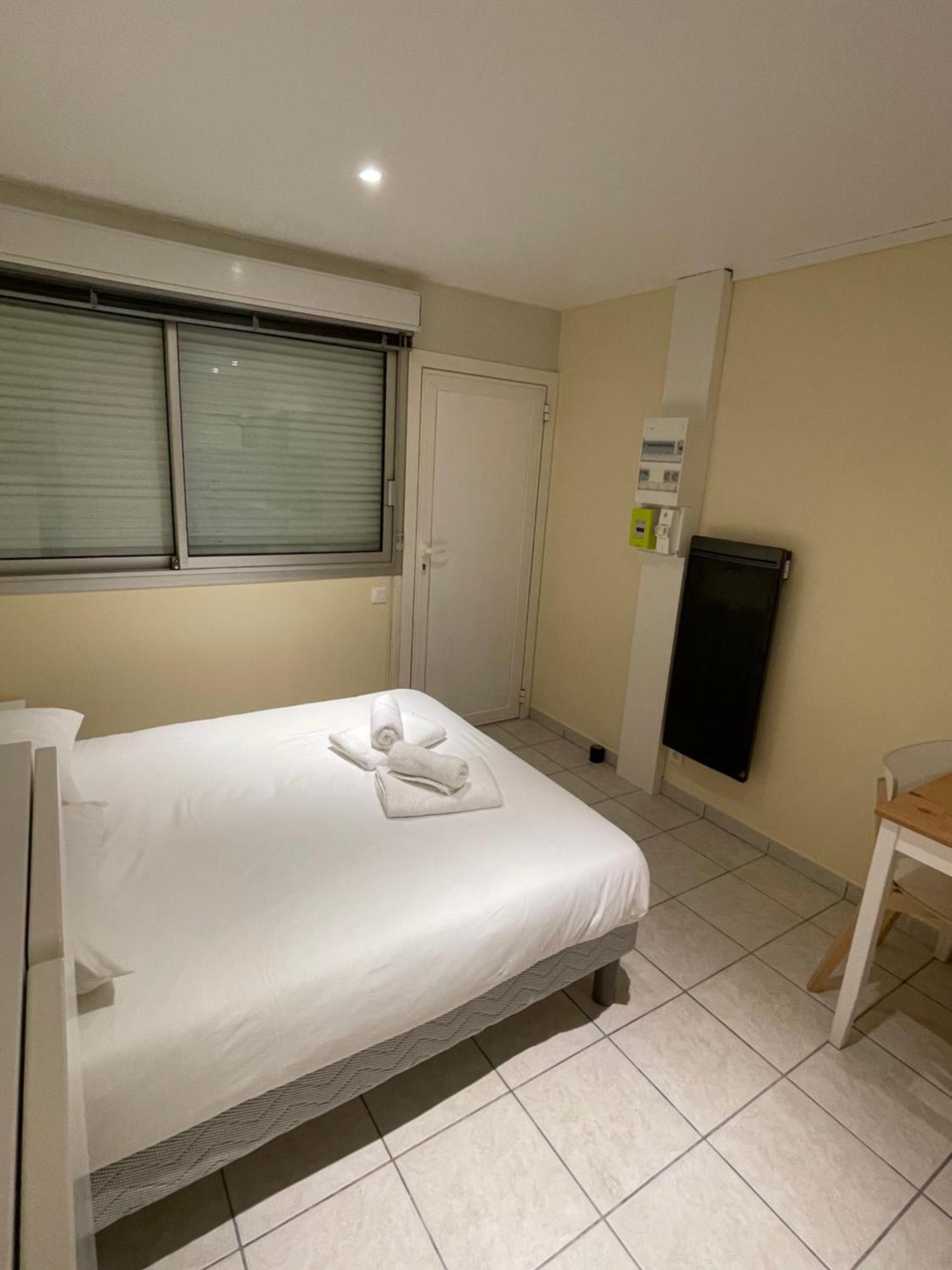 Appartement Ou Studio En Hyper Centre, Pour La Plage Et La Rue Pietonne Il Suffit De Traverser La Rue , Voir La Photo Principale Andernos-les-Bains ภายนอก รูปภาพ